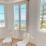 Grand 2p Face En Centre-ville Dans Un Palace Avec Parc A - Fr-1-196-318 مينتون